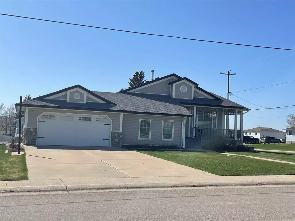 Cardston, AB T0K0K0,713 1st ST E