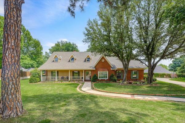 3511 Woodcrest Court, Colleyville, TX 76034