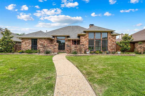 2519 Willowgate Lane, Carrollton, TX 75006