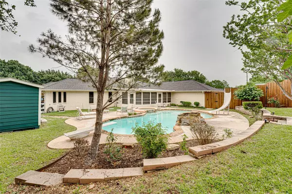 3817 Larkin Lane, Garland, TX 75043