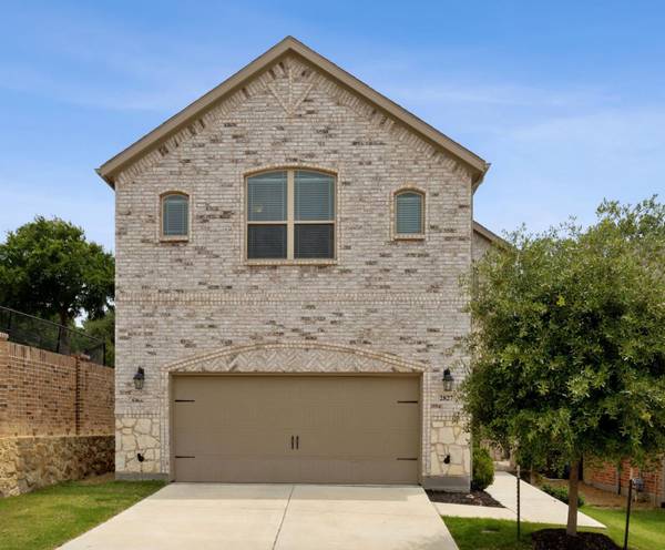 2827 Highpoint Court, Lewisville, TX 75067