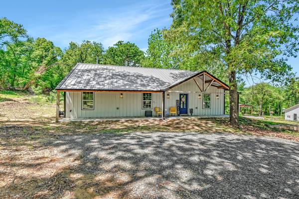 1685 Fleming Road, Bells, TX 75414