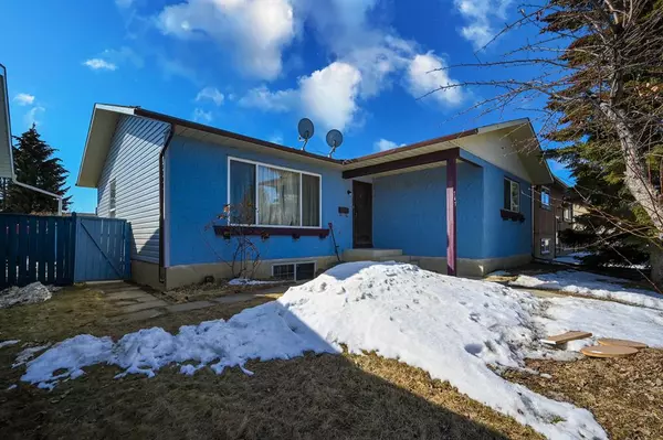 Calgary, AB T1Y 3W9,747 PINECLIFF ROAD NE