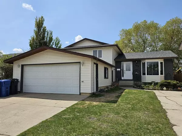 Lethbridge, AB T1K 5B4,155 Chippewa CRES W