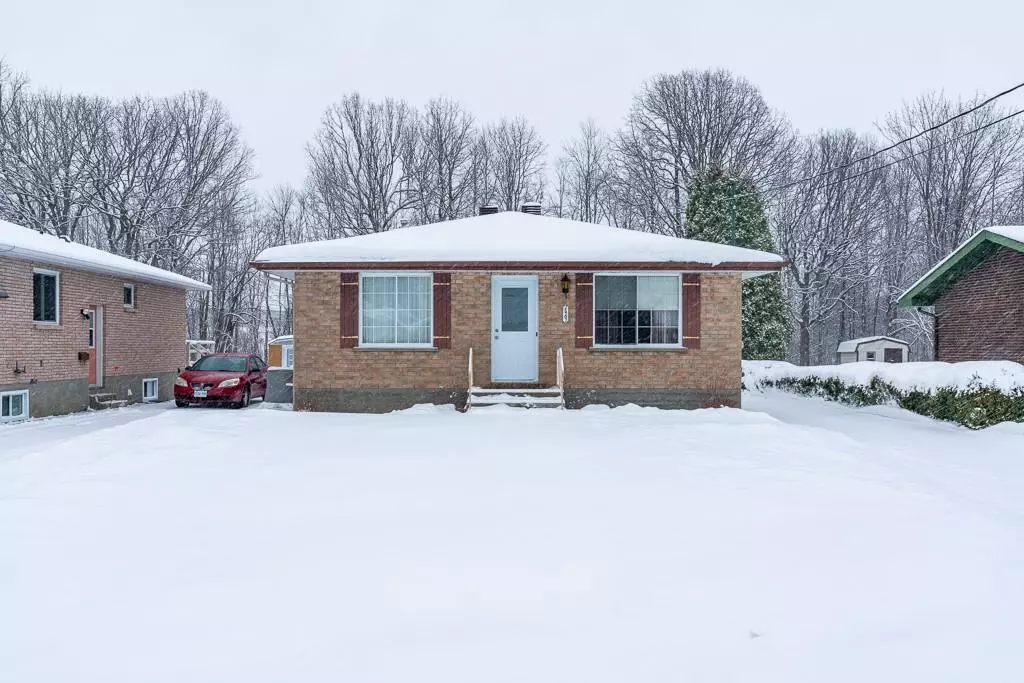 Cornwall, ON K6H 5H1,2467 EDGAR ST