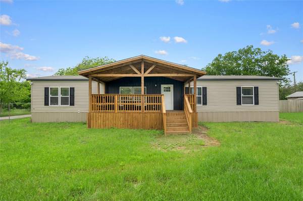 105 Francis Street, Hillsboro, TX 76645