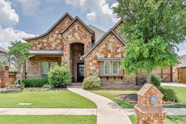 9124 Belshire Drive, North Richland Hills, TX 76182