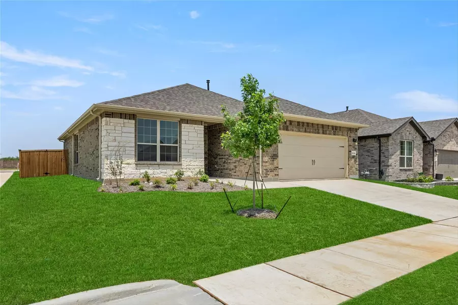 1636 Star Fleet Drive, Fort Worth, TX 76052