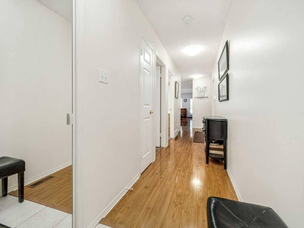 Lethbridge, AB T1K 7H9,100 Fairmont BLVD S #20