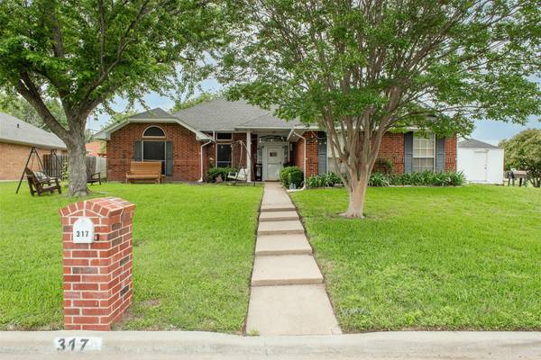 317 Myrtle Avenue, Waxahachie, TX 75165