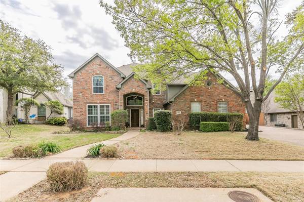 1820 Walden Boulevard, Flower Mound, TX 75022