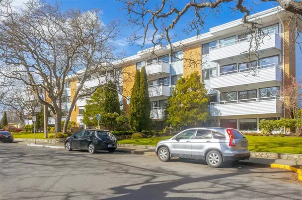 Oak Bay, BC V8S 3G7,2100 Granite St #301