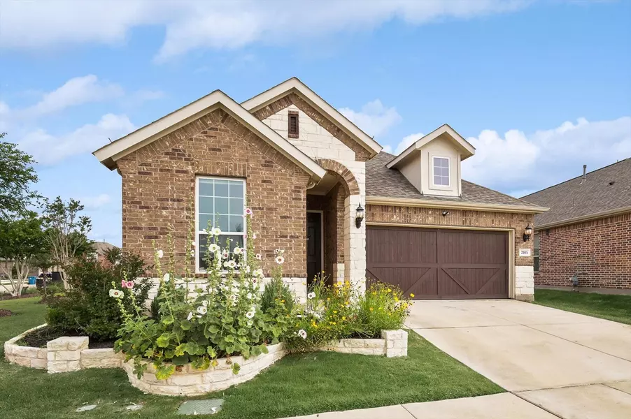 2105 Ella Lane, Carrollton, TX 75010