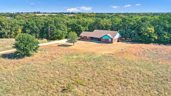 6540 W Line Road, Collinsville, TX 76233