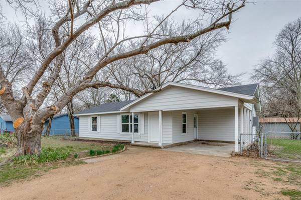 539 E Division Street, Pilot Point, TX 76258