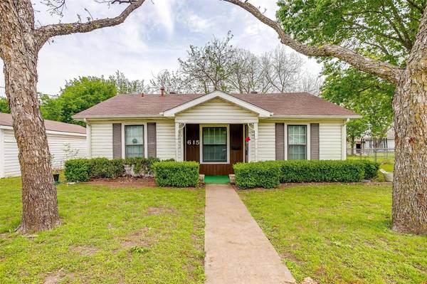 615 W Heard Street, Cleburne, TX 76033