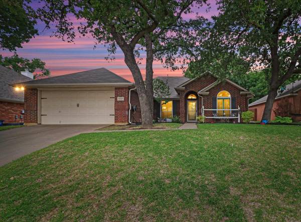 2923 Custer Drive, Corinth, TX 76210