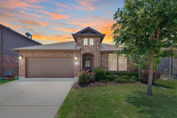 1828 Kachina Lodge Road, Fort Worth, TX 76131