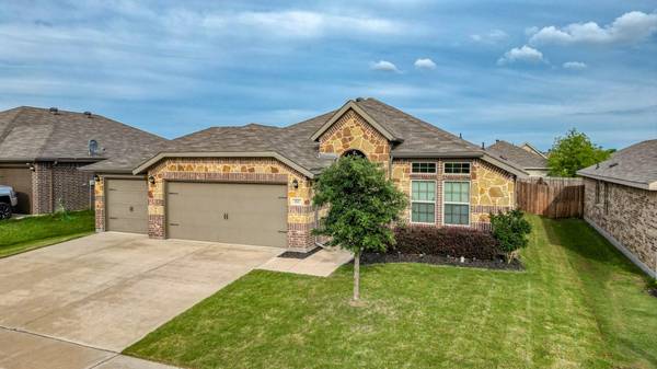 2517 Weatherford Heights Drive, Weatherford, TX 76087