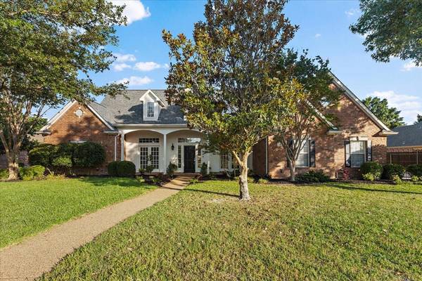 1307 Hat Creek Trail, Southlake, TX 76092