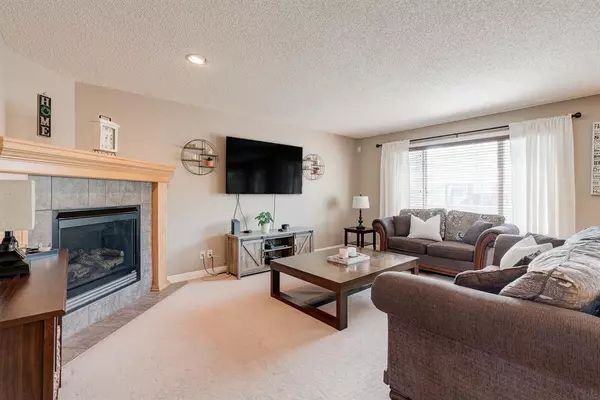 Calgary, AB T2Y 0A6,436 Everbrook WAY SW