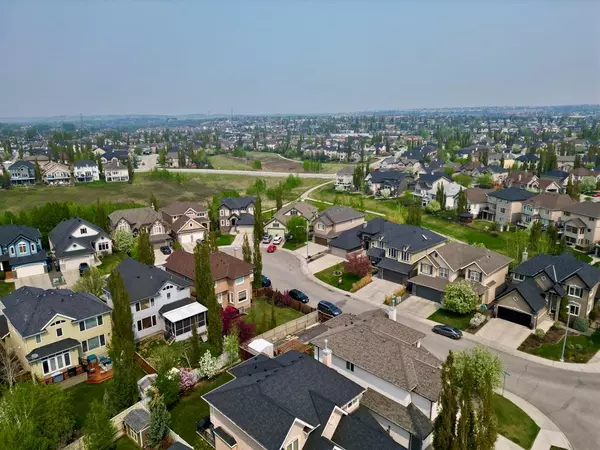 Calgary, AB T3L 0B2,10 Tuscany Estates CRES NW