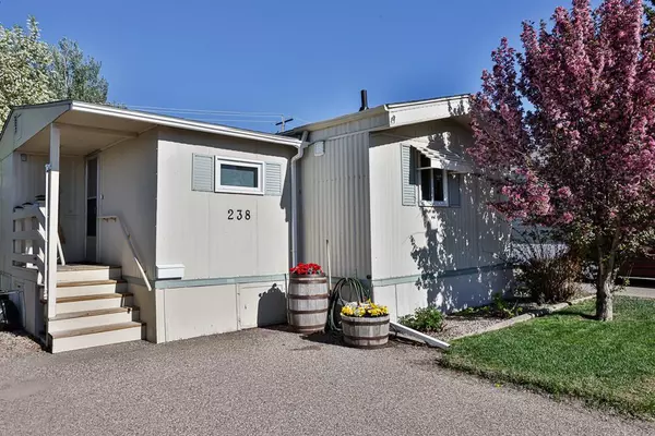 Lethbridge, AB T1H 4E8,2300 13 ST N #238