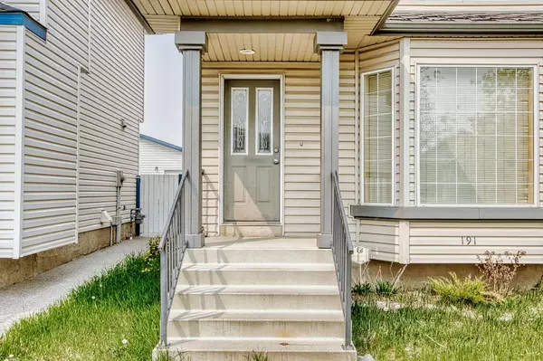 Calgary, AB T3K 5P9,191 Covewood CIR NE