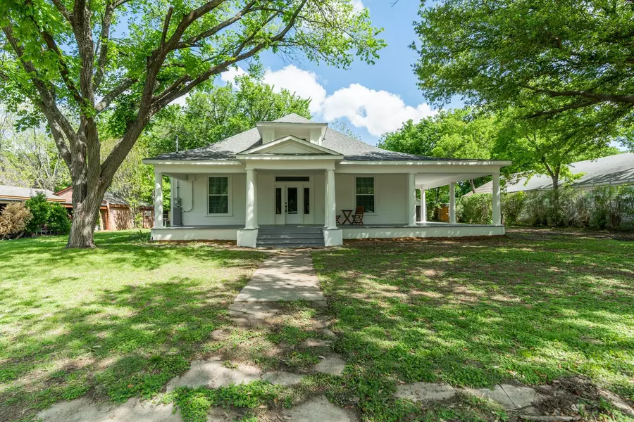 809 E Elm Street, Hillsboro, TX 76645