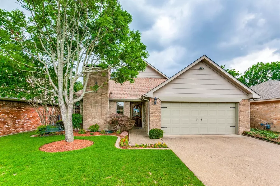 2726 Big Oaks Drive, Garland, TX 75044