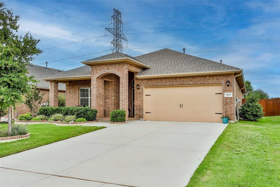 1237 Beestone, Saginaw, TX 76131