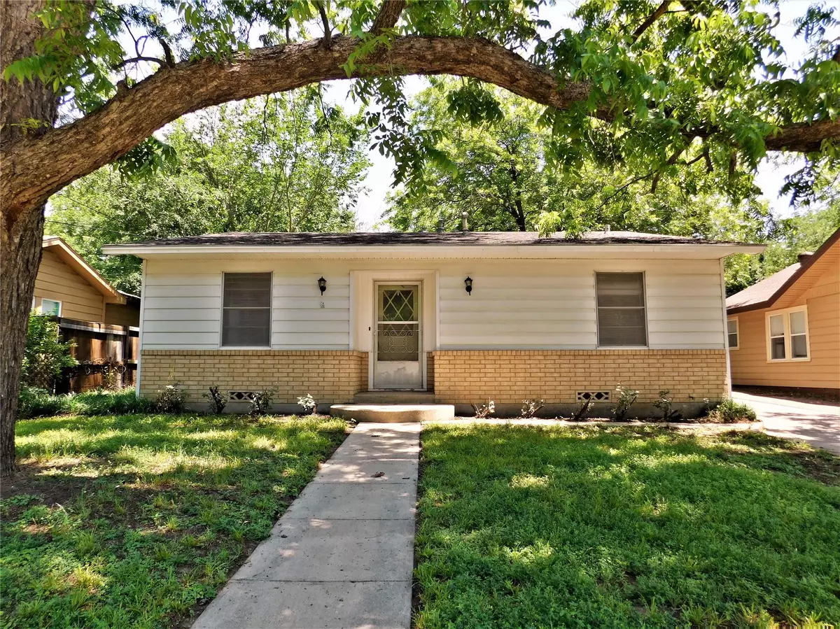 Denton, TX 76209,604 N Bradshaw Street