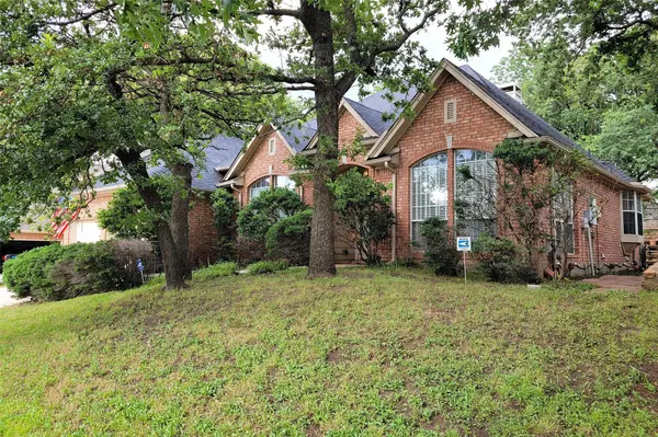 2684 Hillside Drive, Highland Village, TX 75077