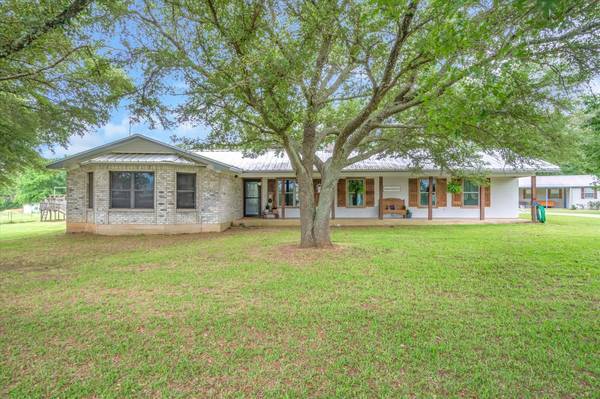 3926 Fm 1255, Grand Saline, TX 75140