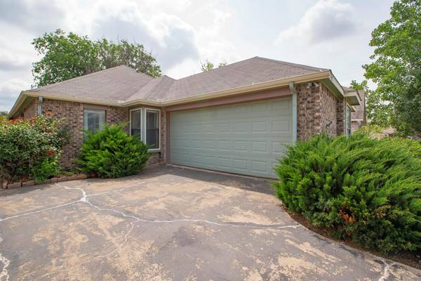 2302 Smoky Hill Road, Carrollton, TX 75006