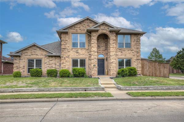 6802 Silver Lake Drive, Rowlett, TX 75089