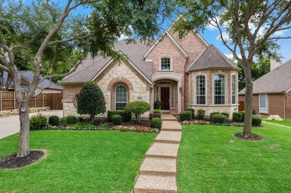 2648 Creekway Drive, Carrollton, TX 75010