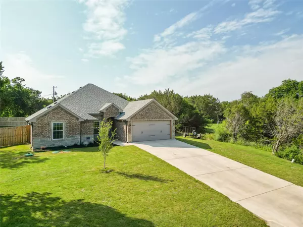 Granbury, TX 76049,2111 Lakewood Trail