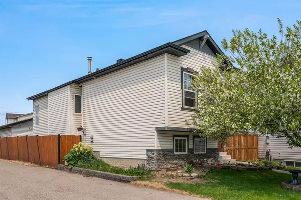 Calgary, AB T3K 6B1,187 Covemeadow CRES NE