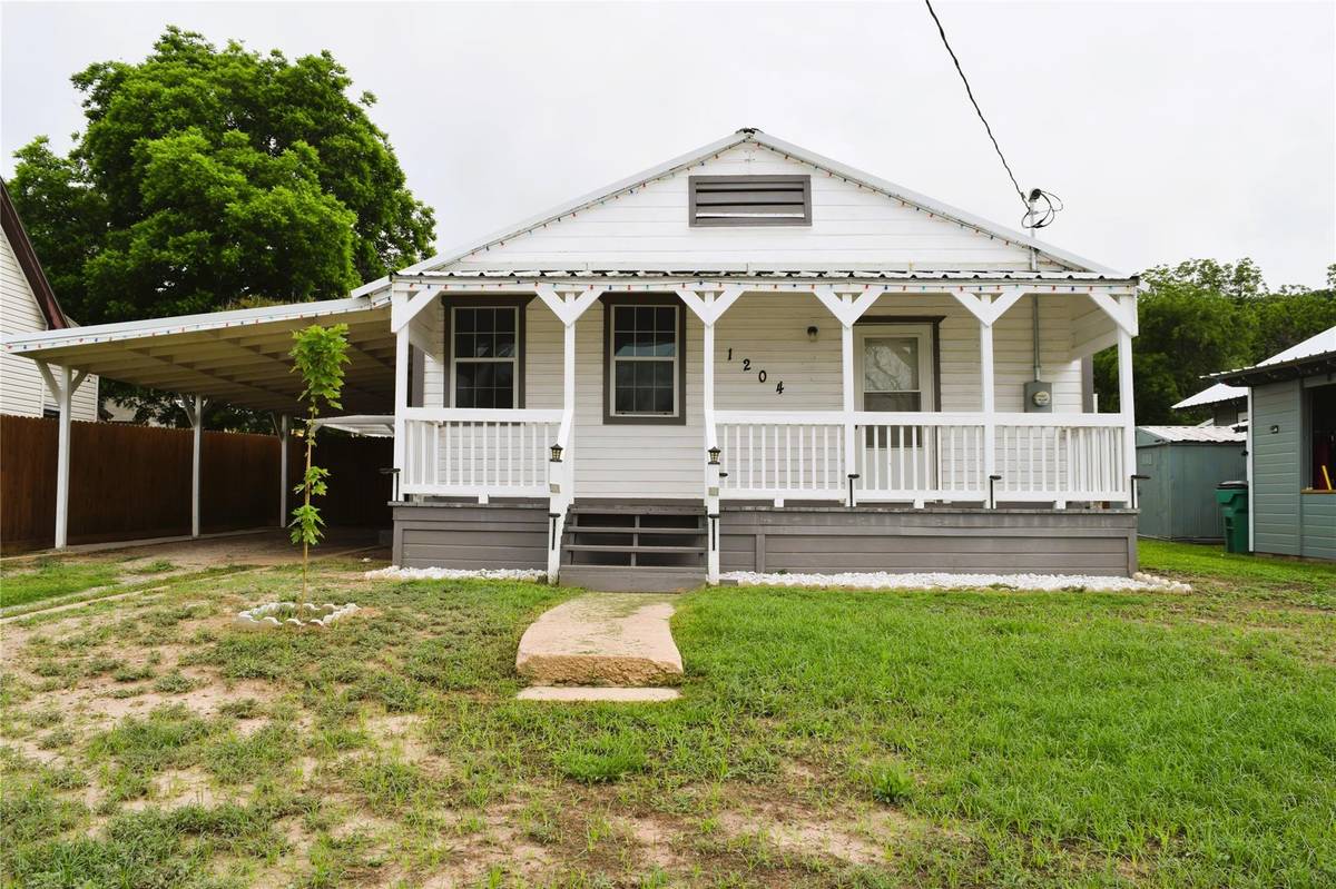 Santa Anna, TX 76878,1204 Avenue B