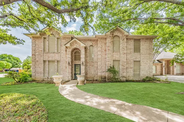 Fort Worth, TX 76116,3237 Riverwood Drive