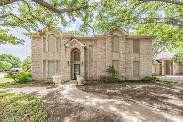 Fort Worth, TX 76116,3237 Riverwood Drive