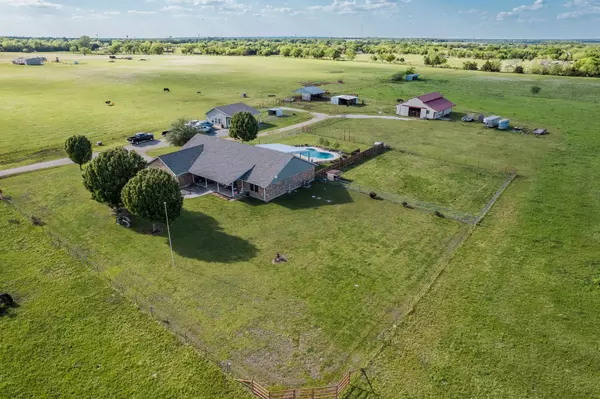 488 whitewright Road,  Savoy,  TX 75479