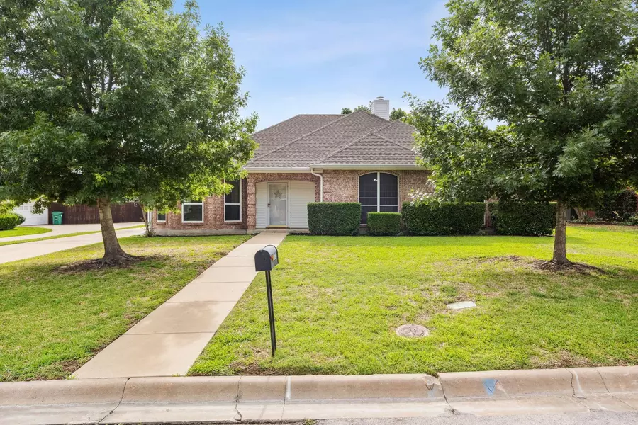 3900 Yellowstone Place, Denton, TX 76209