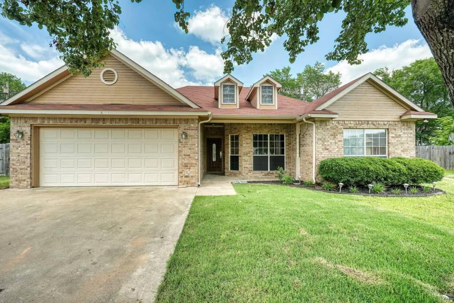 122 Stonebriar Way, Terrell, TX 75160