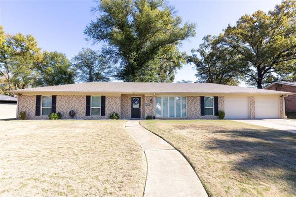 1508 Centenary, Longview, TX 75601