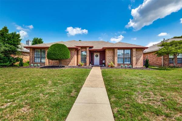 2007 Lansdown Drive, Carrollton, TX 75010