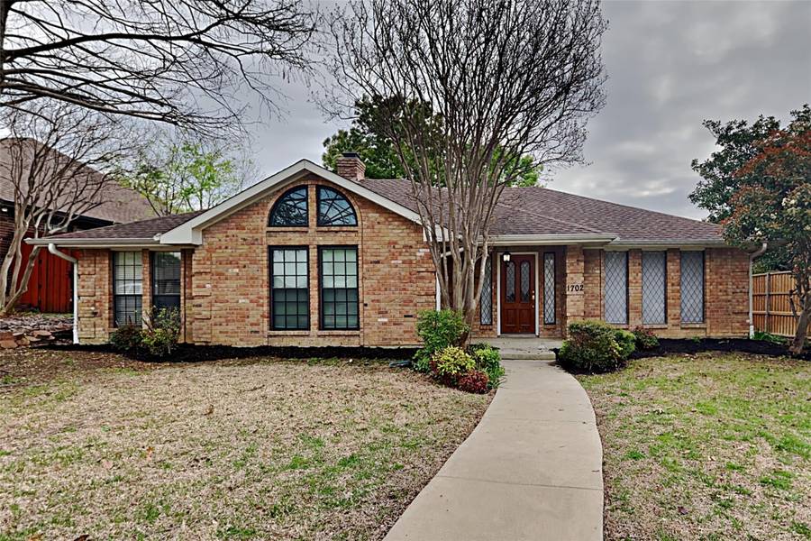 1702 Indigo Court, Carrollton, TX 75007