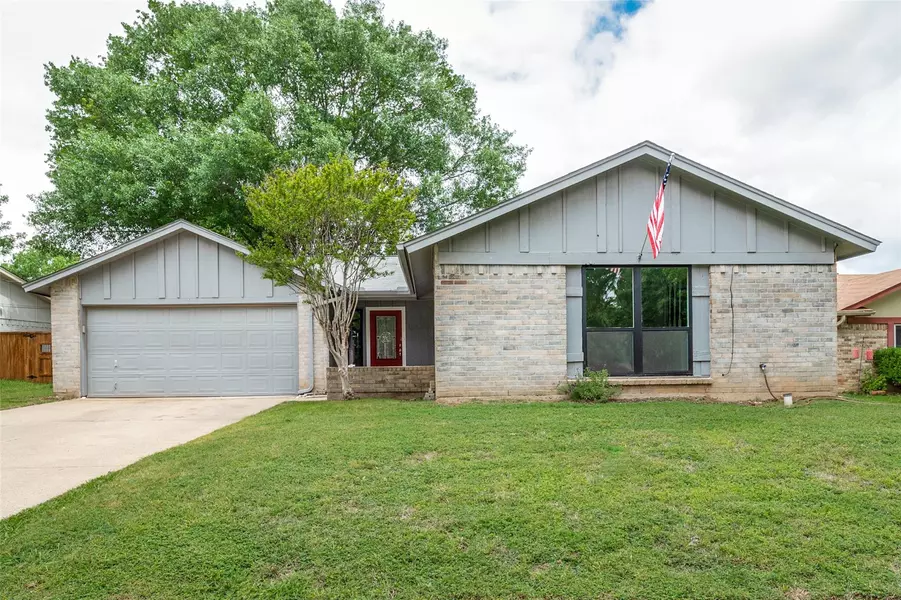 3505 Willow Ridge Drive, Arlington, TX 76017