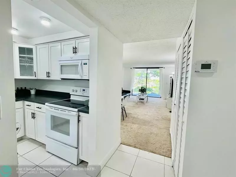 6190 Woodlands Blvd  #503, Tamarac, FL 33319